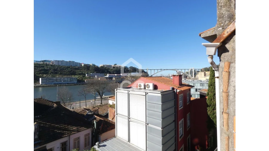 Prédio para Venda em Lordelo do Ouro e Massarelos Foto 15