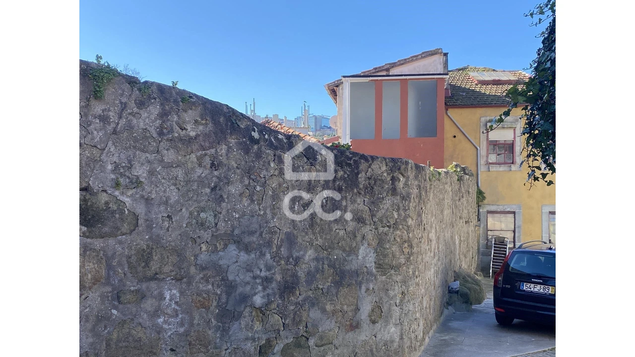 Prédio para Venda em Lordelo do Ouro e Massarelos Foto 25