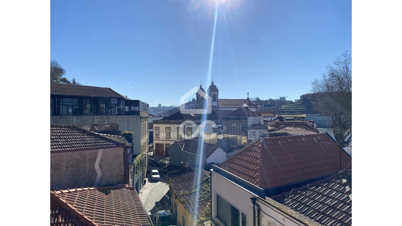 Prédio para Venda em Lordelo do Ouro e Massarelos Foto 14