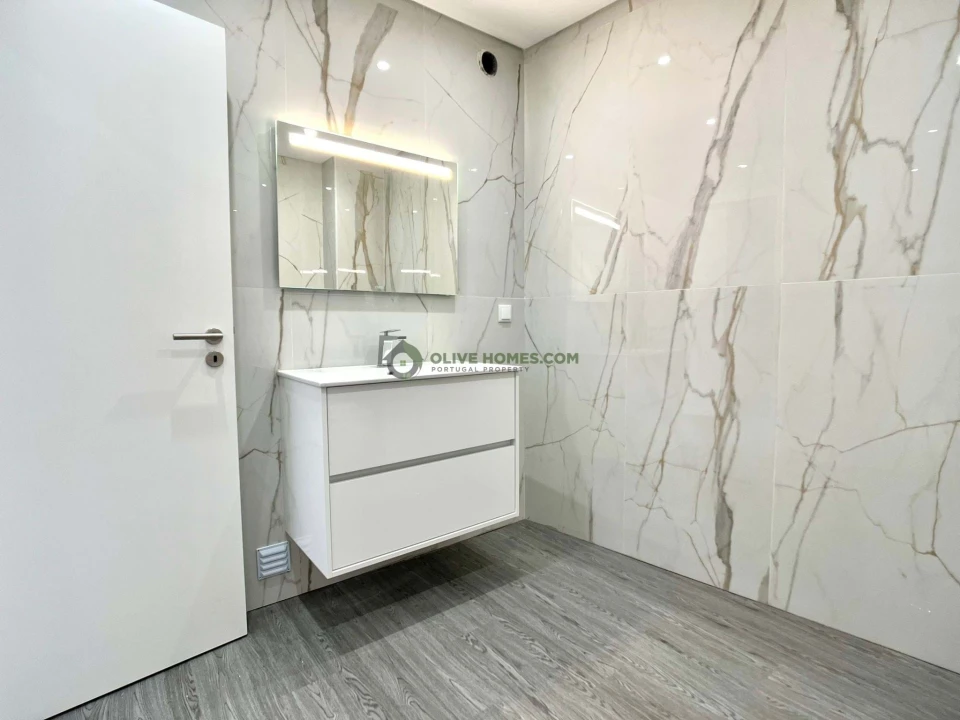 Apartamento T3 para Venda em Olhão Foto 14