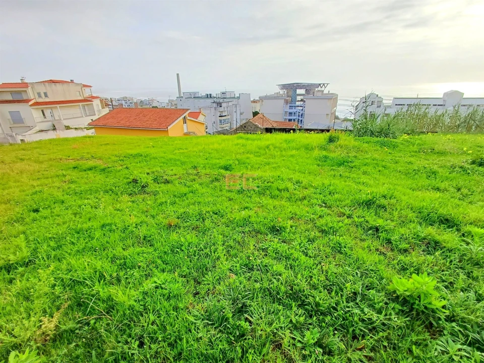 Terreno para Venda em Buarcos Foto 1