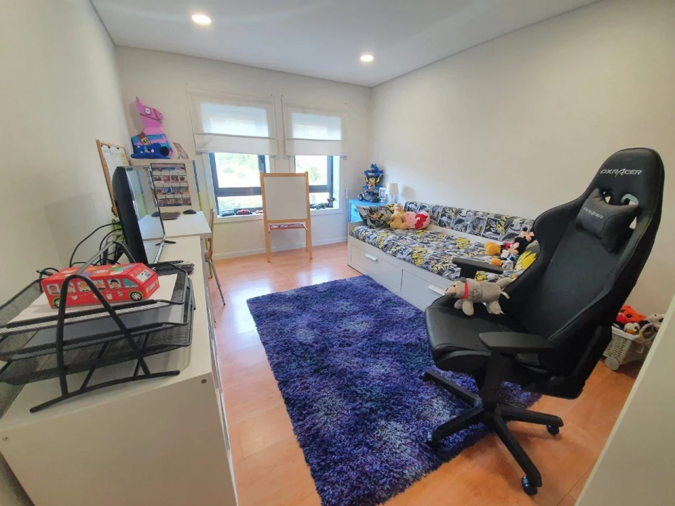 Apartamento T4 para Venda em Baltar Foto 6