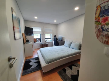 Apartamento T4 para Venda em Baltar