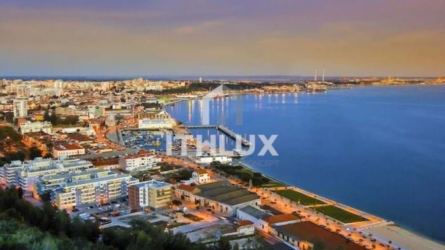 Prédio para Venda em União das Freguesias de Setúbal Foto 14