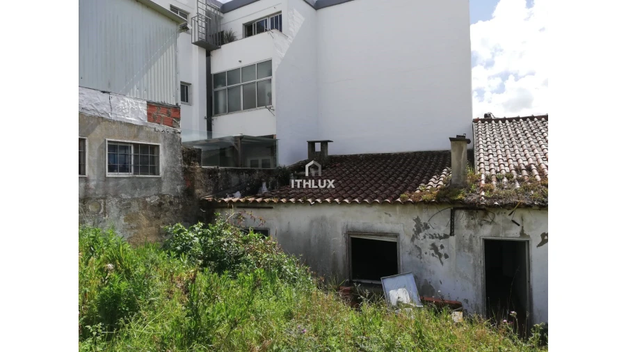 Prédio para Venda em Venda do Pinheiro e Santo Estêvão das Galés Foto 14