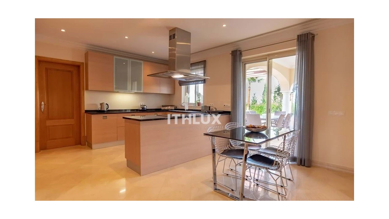 Moradia T4 para Venda em Vila Nova de Cacela Foto 14