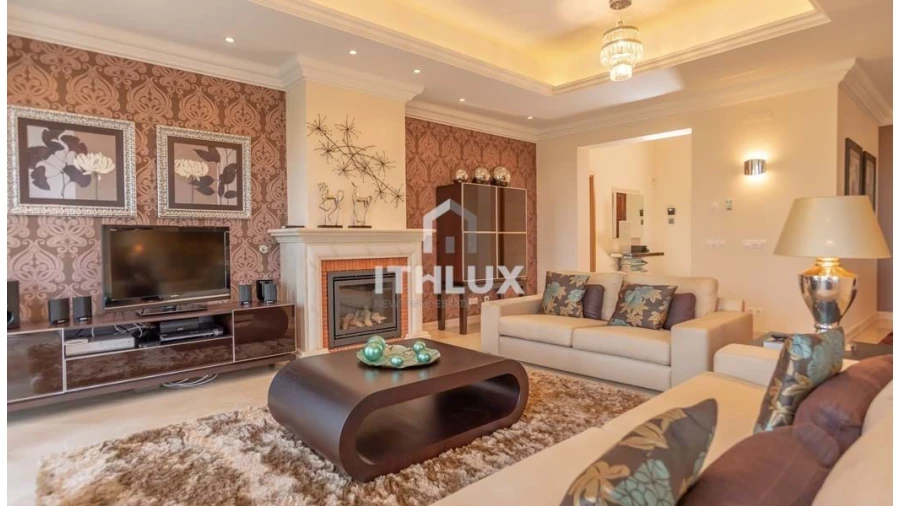 Moradia T4 para Venda em Vila Nova de Cacela Foto 8