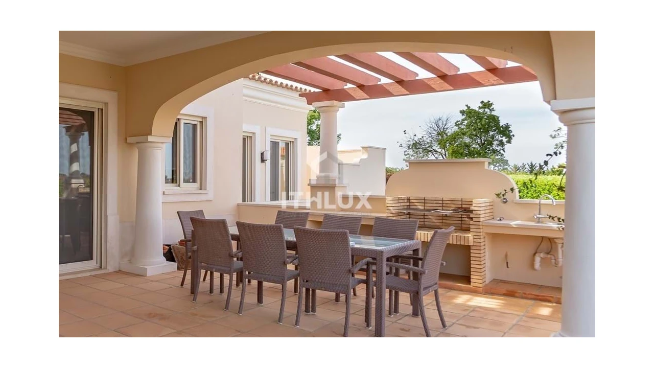 Moradia T4 para Venda em Vila Nova de Cacela Foto 10