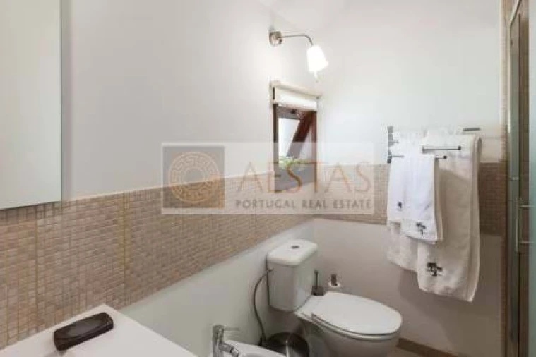 Moradia T5 para Venda em Espinho Foto 18