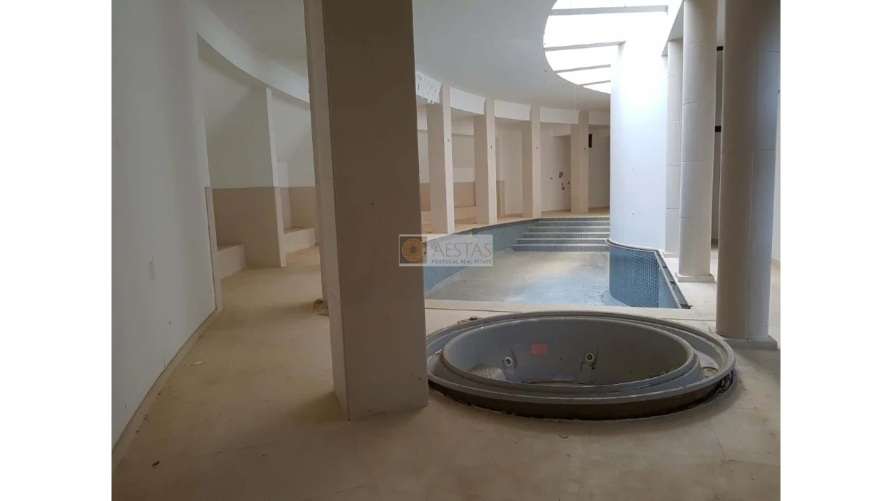 Prédio para Venda em Albufeira e Olhos de Água Foto 11