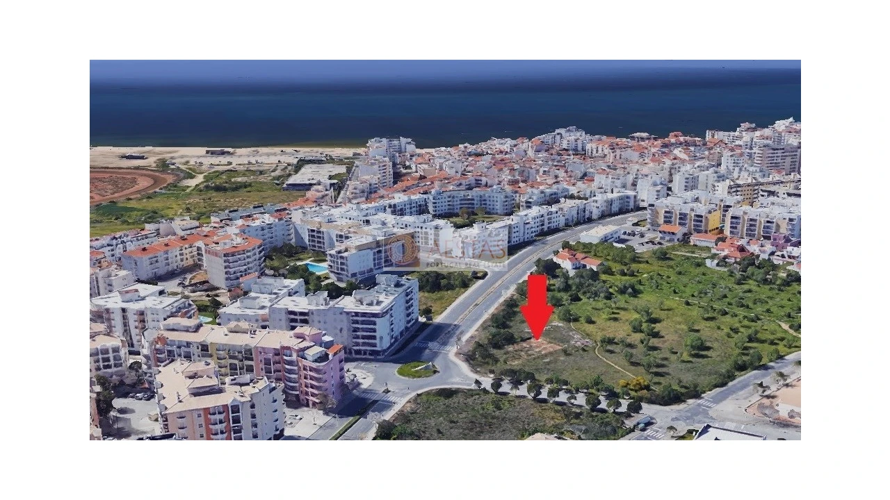 Terreno para Venda em Armação de Pera Foto 1