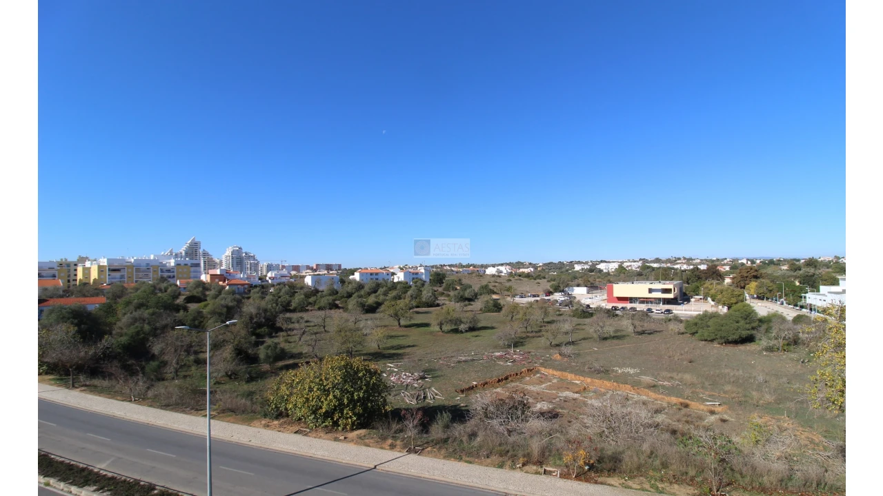 Terreno para Venda em Armação de Pera Foto 6