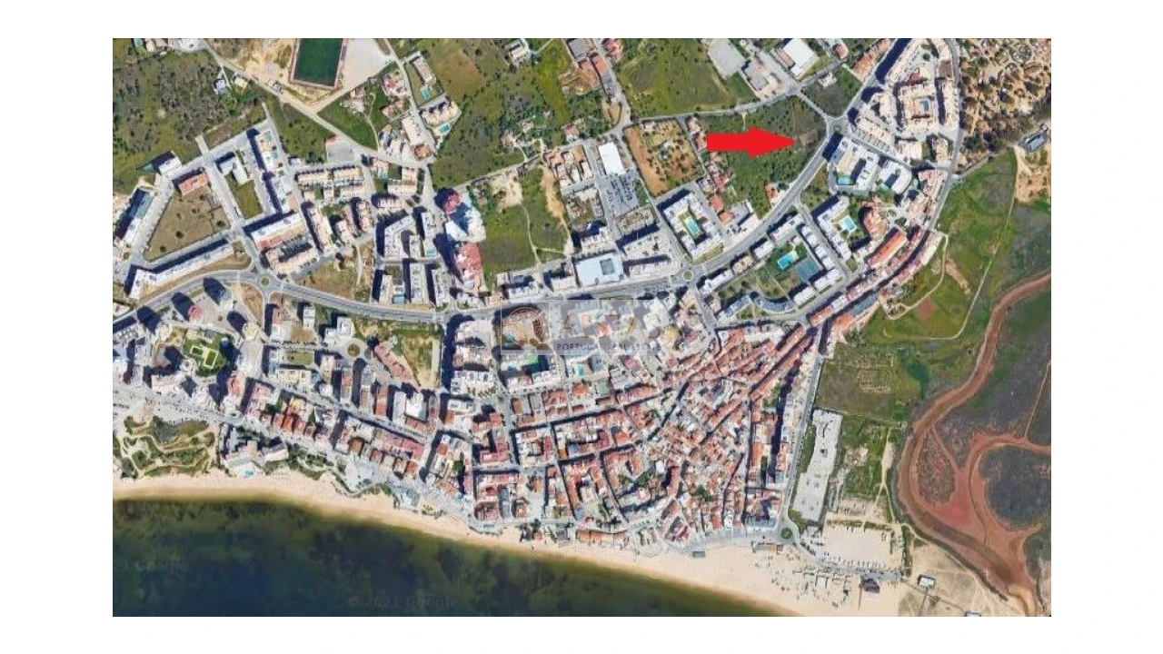 Terreno para Venda em Armação de Pera Foto 2