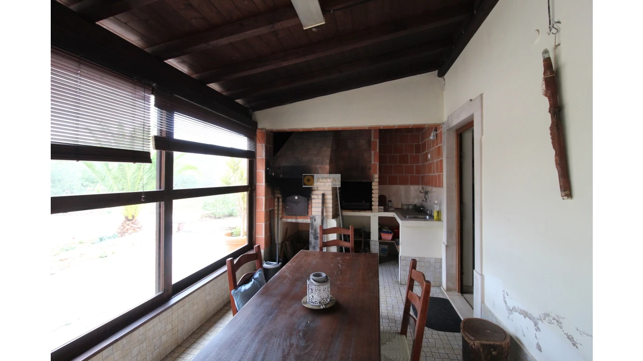 Moradia T6 para Venda em Santa Barbara de Nexe Foto 25