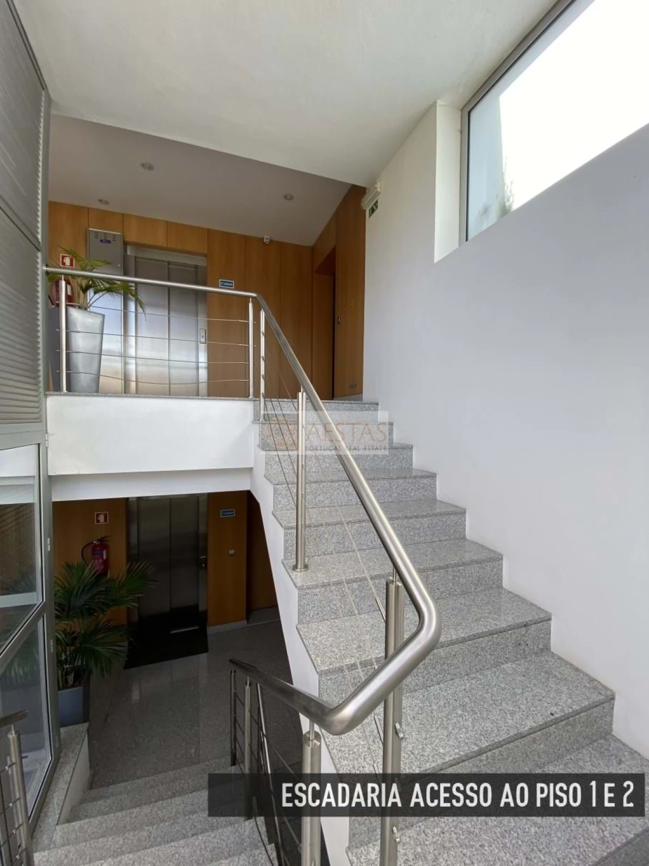 Apartamento T3 para Venda em Santa Marinha e São Pedro da Afurada Foto 4