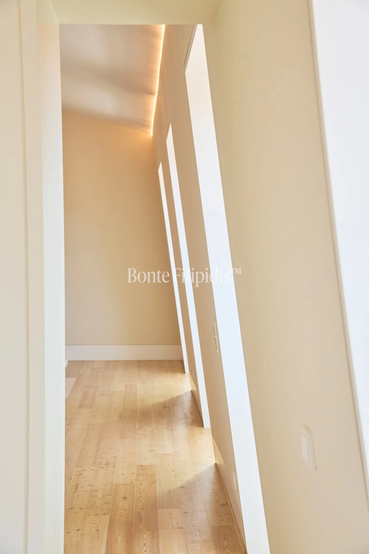 Apartamento T2 para Venda em Santo António Foto 13