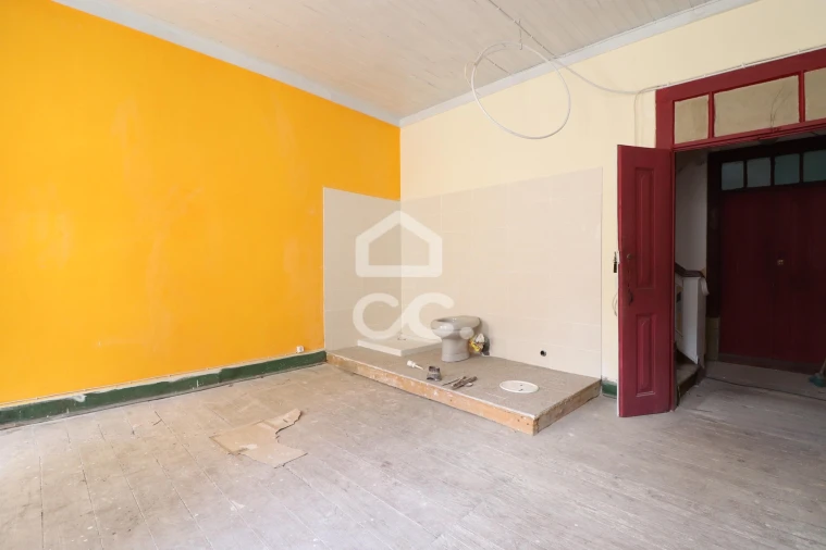 Prédio para Venda em Sé Nova, Santa Cruz, Almedina e São Bartolomeu Foto 3