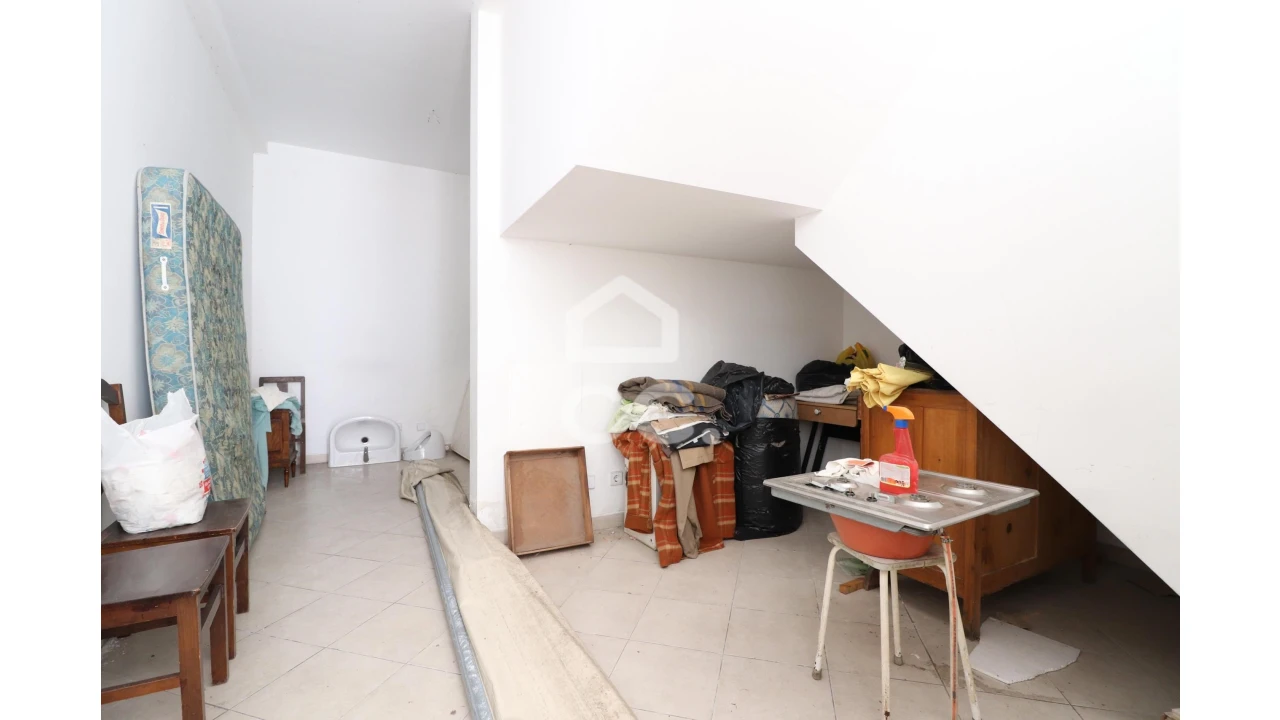 Negócio para Venda em Sé Nova, Santa Cruz, Almedina e São Bartolomeu Foto 1