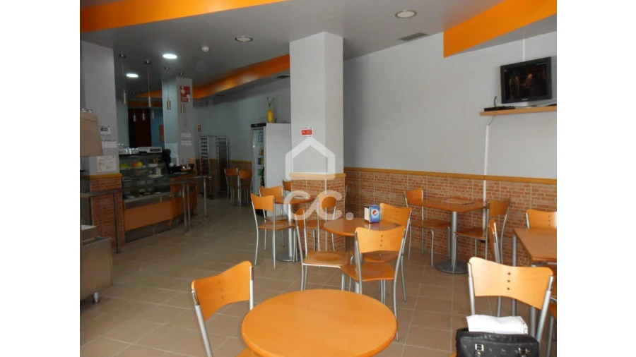 Negócio para Venda em Caldas da Rainha - Santo Onofre e Serra do Bouro Foto 1