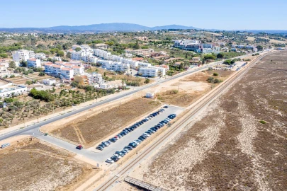 Terreno para Venda em Lagos (São Sebastião e Santa Maria)