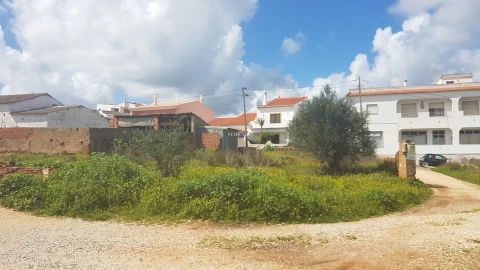 Terreno para Venda em Odiaxere