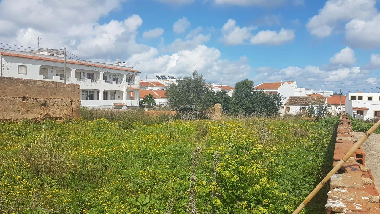 Terreno para Venda em Odiaxere Foto 2