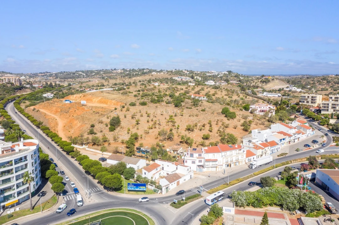 Terreno para Venda em Lagos (São Sebastião e Santa Maria) Foto 2