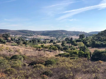 Terreno para Venda em Lagos (São Sebastião e Santa Maria)