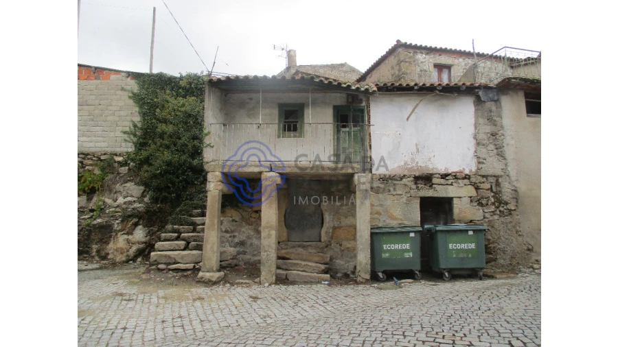 Moradia T1 para Venda em Mairos