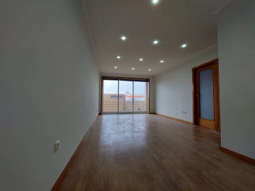 Apartamento T2 para Venda em Póvoa de Varzim, Beiriz e Argivai