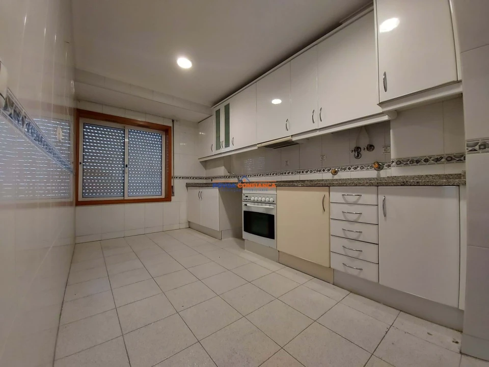 Apartamento T2 para Venda em Póvoa de Varzim, Beiriz e Argivai Foto 1