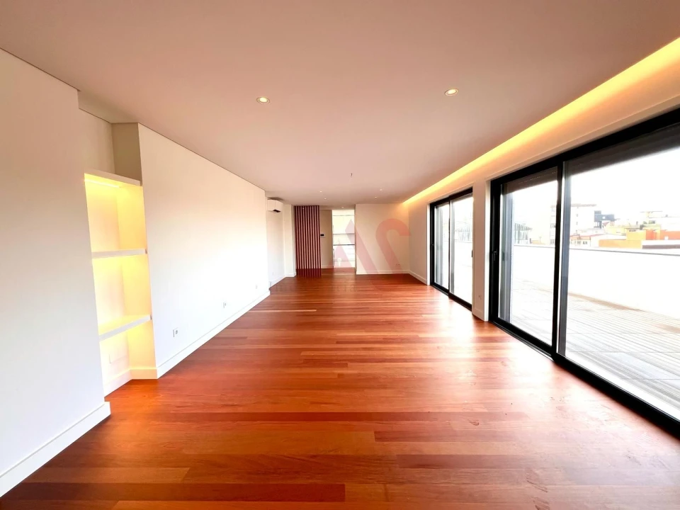 Apartamento T4 para Arrendamento em Matosinhos e Leça da Palmeira Foto 1