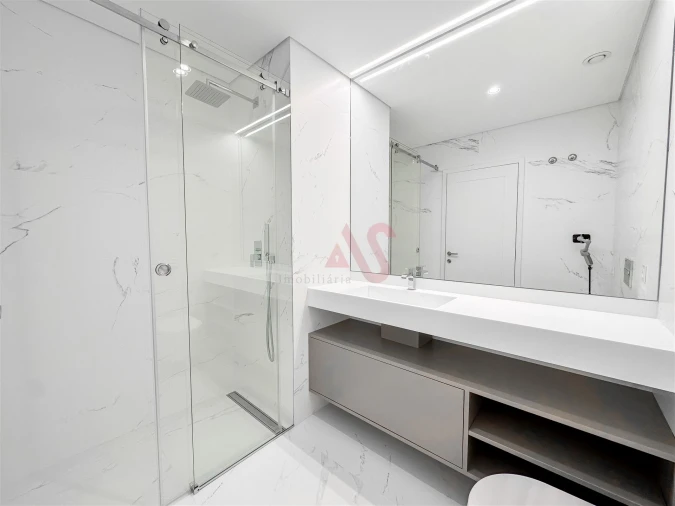 Apartamento T4 para Arrendamento em Matosinhos e Leça da Palmeira Foto 7