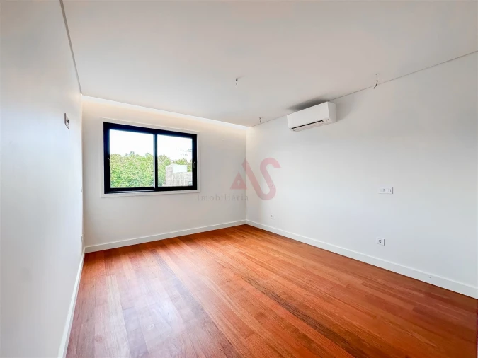 Apartamento T4 para Arrendamento em Matosinhos e Leça da Palmeira Foto 18