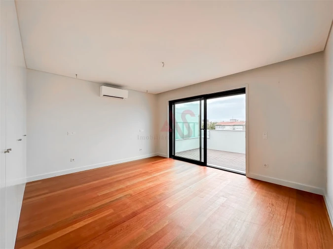 Apartamento T4 para Arrendamento em Matosinhos e Leça da Palmeira Foto 11
