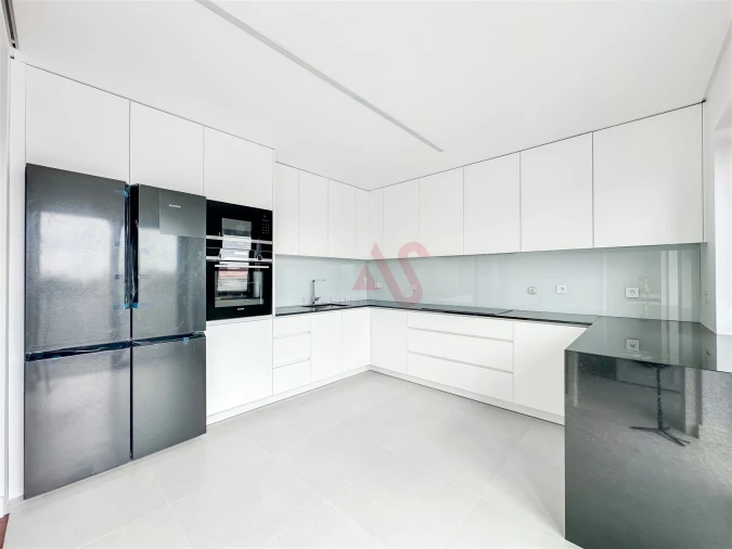 Apartamento T4 para Arrendamento em Matosinhos e Leça da Palmeira Foto 6