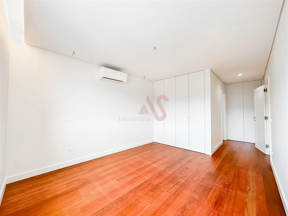 Apartamento T4 para Arrendamento em Matosinhos e Leça da Palmeira Foto 17