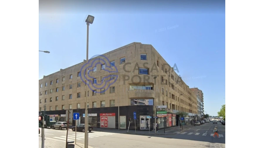 Garagem para Venda em Matosinhos e Leça da Palmeira Foto 1