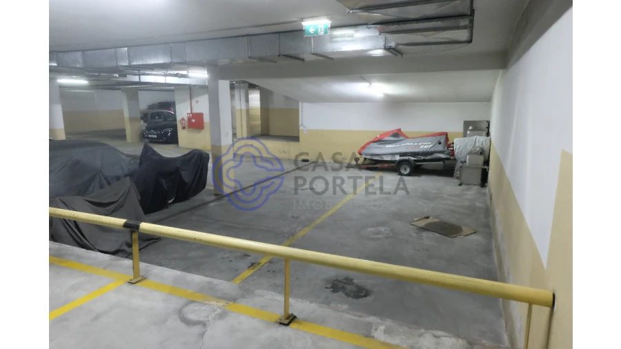 Garagem para Venda em Matosinhos e Leça da Palmeira Foto 5