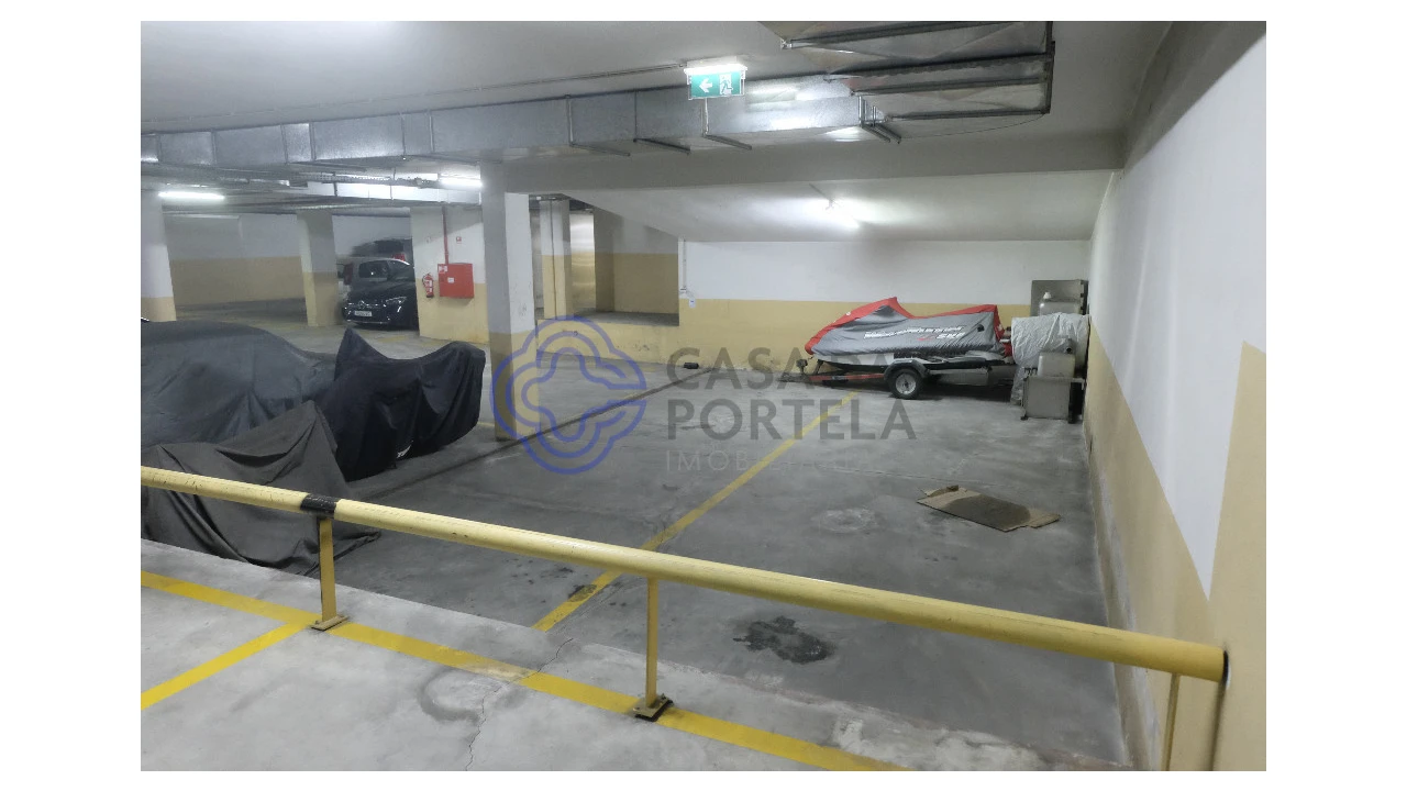 Garagem para Venda em Matosinhos e Leça da Palmeira Foto 5
