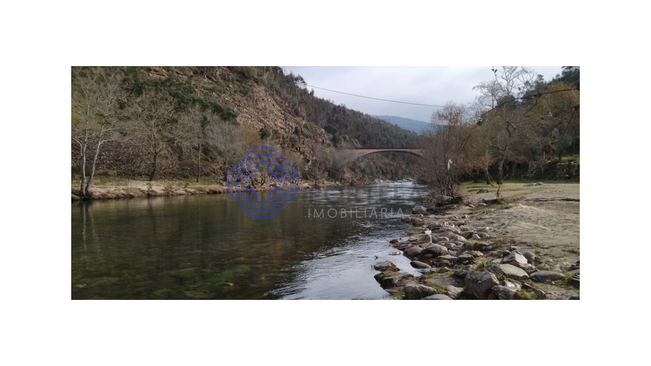 Terreno para Venda em Canelas e Espiunca Foto 18