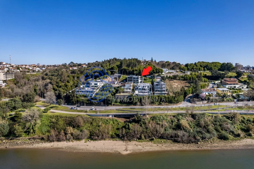 Moradia T5 para Venda em Gondomar (São Cosme), Valbom e Jovim Foto 29