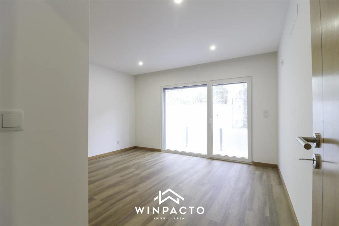 Moradia T4 para Venda em Seia, São Romão e Lapa dos Dinheiros Foto 26