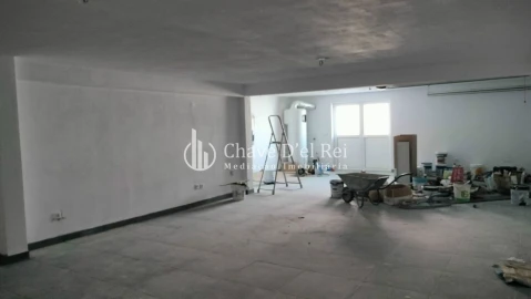 Moradia T5 para Venda em Orgens