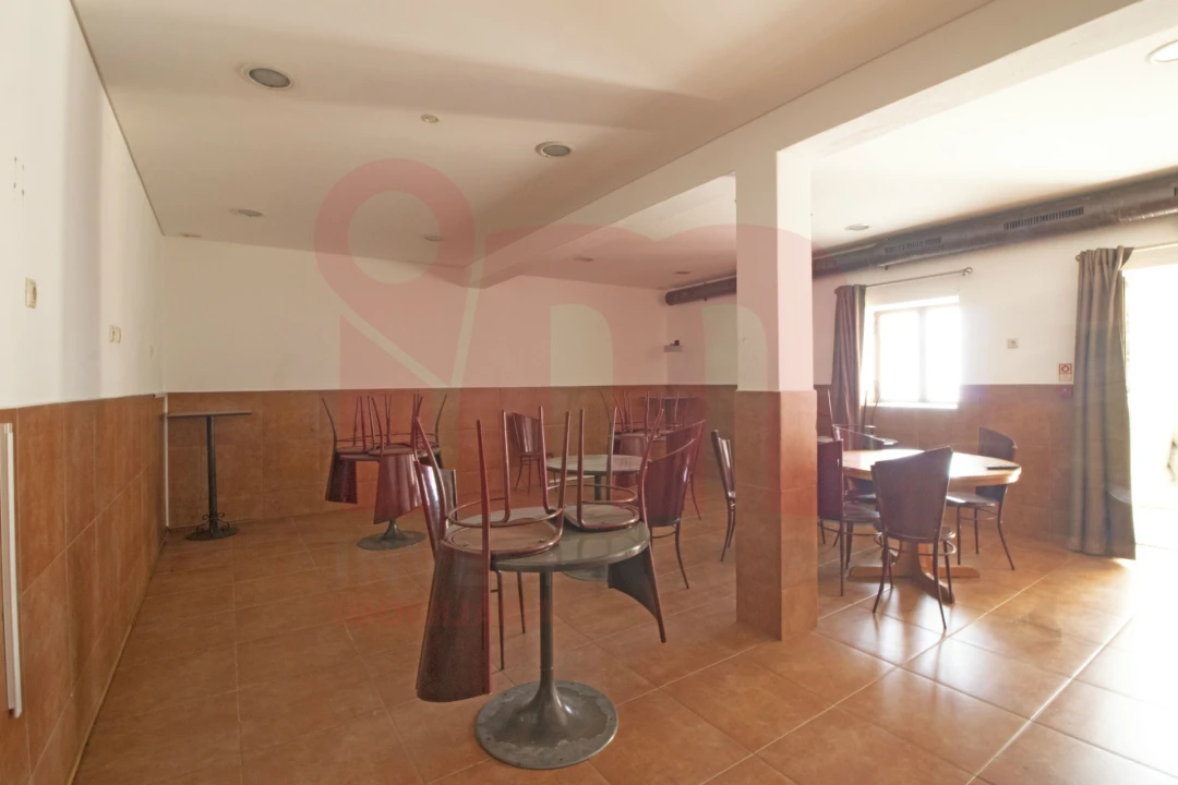 Negócio para Arrendamento em Moreira de Conegos Foto 21