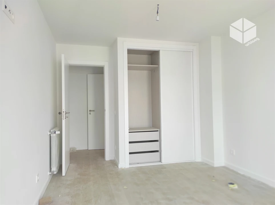 Apartamento T2 para Venda em Buarcos Foto 3