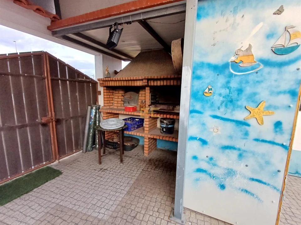 Moradia T8 para Venda em São Pedro Foto 4