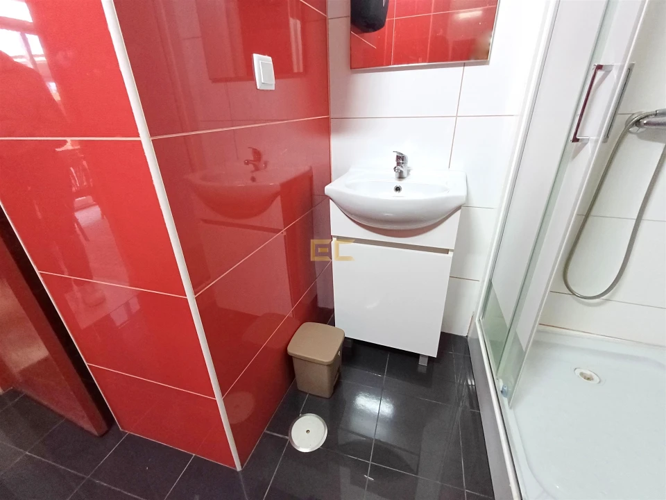 Moradia T8 para Venda em São Pedro Foto 6