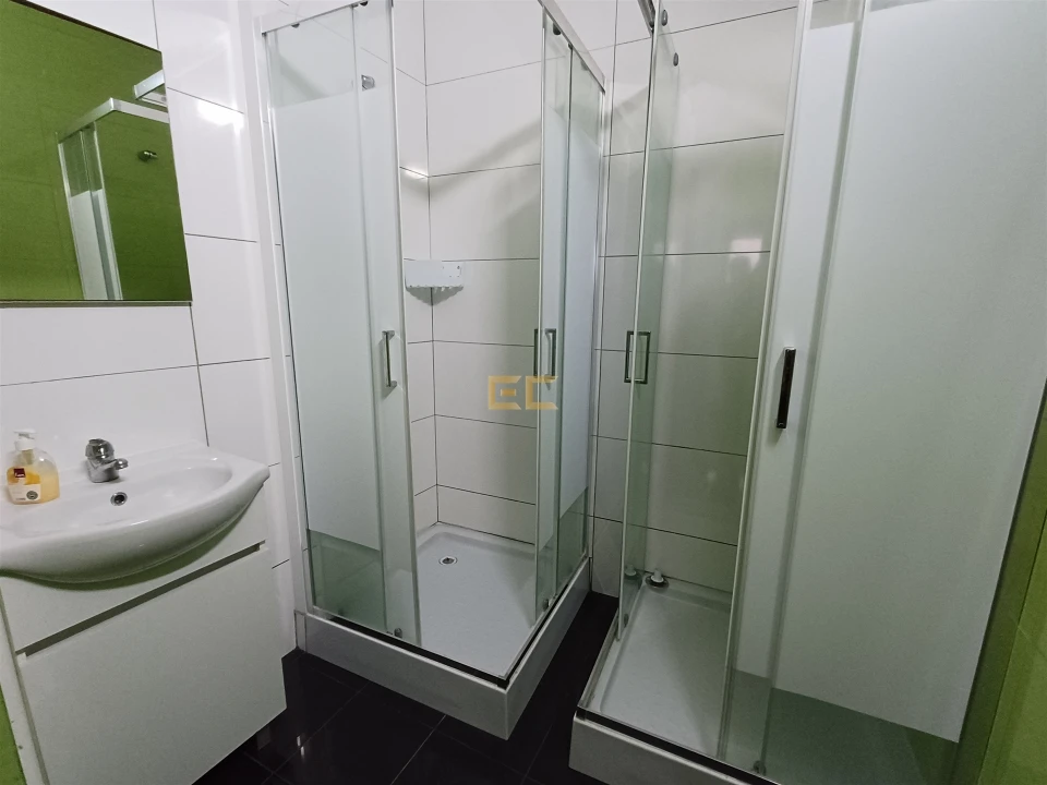 Moradia T8 para Venda em São Pedro Foto 14