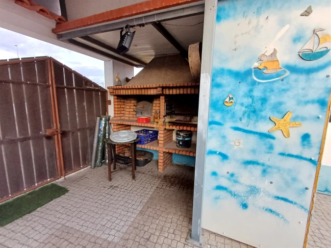 Moradia T8 para Venda em São Pedro Foto 4